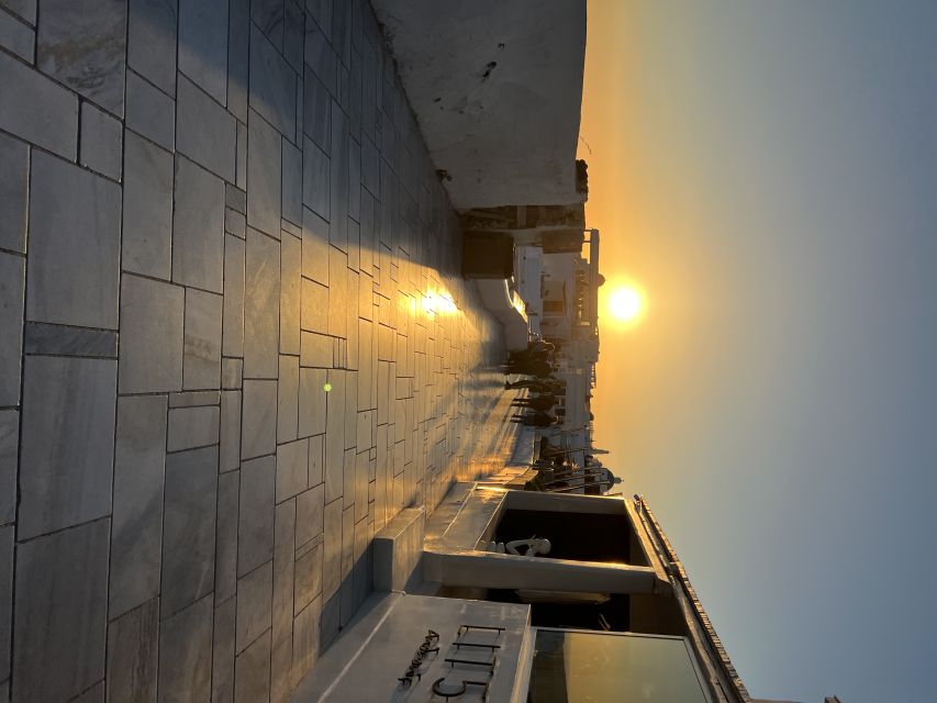 Santorini: Tailor-Made 6Hours Private Tour - Why the private driver matters