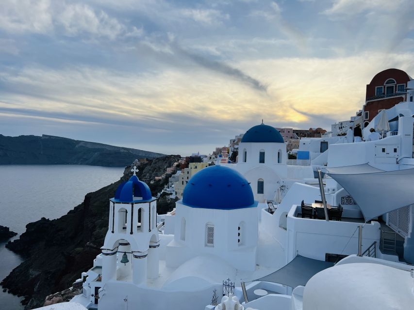 Santorini: Tailor-Made 6Hours Private Tour - Perissa Black Sand Beach changes the color palette