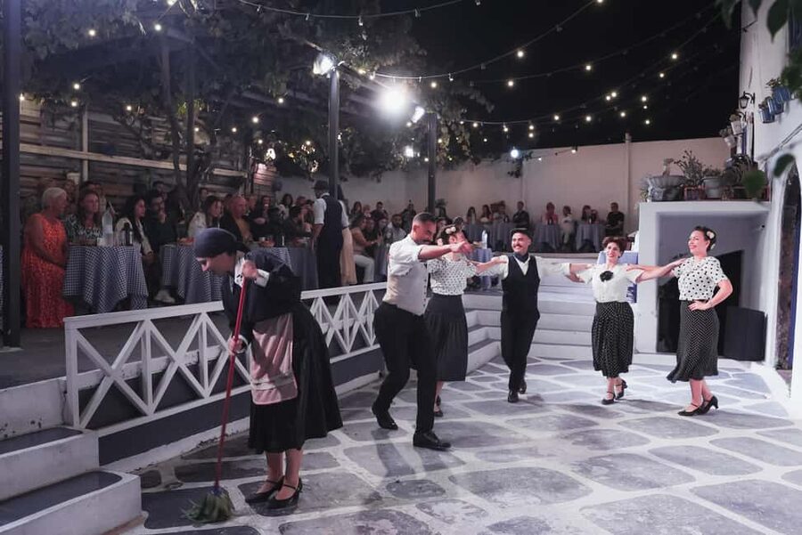 Santorini: The Greek Wedding Show Entry Tickets - Entering the Greek Wedding Show in Fira