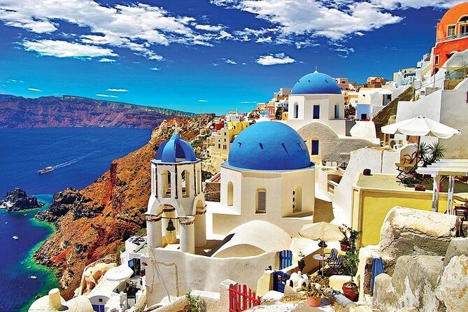 Santorini Ultimate Destinations - Oia’s Blue Domes and Cliffside Houses