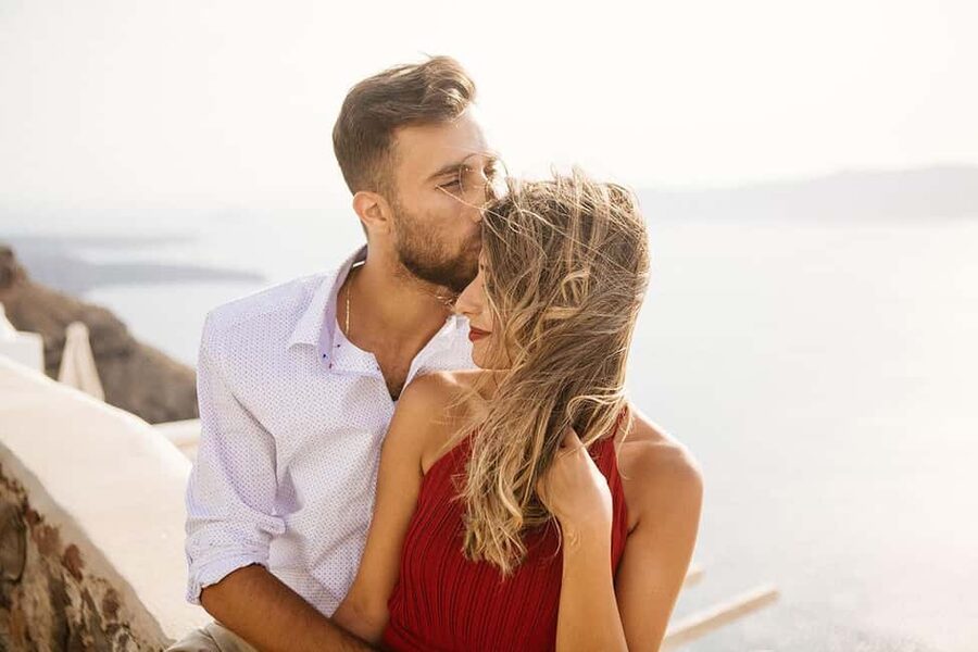 Santorini Unfiltered: Luxury Photoshoot with a Photographer - Thirty minutes or one hour?