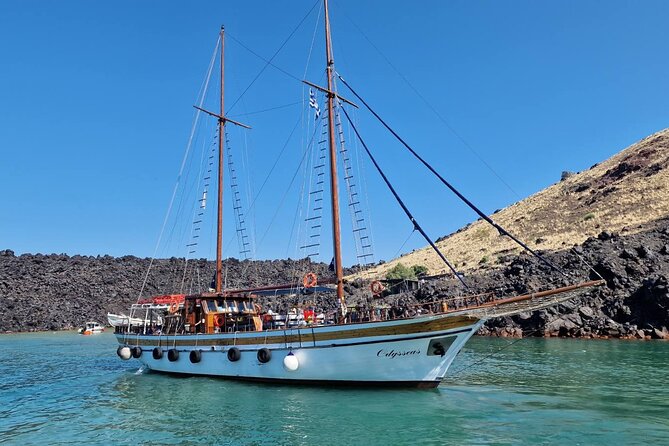 Santorini - Volcano and Hot springs - Finding the boat at Fira Old Port