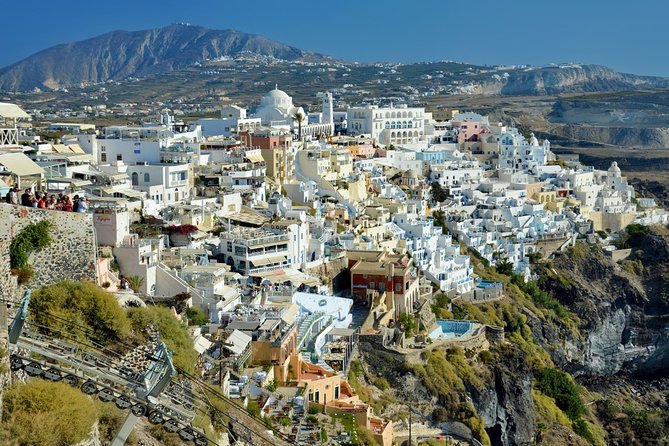 Santorini: Walking Tour of Fira - Gold Street and the Venetian quarter