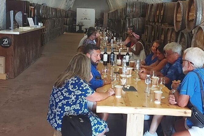 Santorini Wine Tour with sunset in Oia - Guides can make or break the day