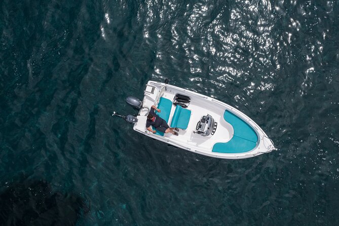 Self-Drive License-Free Boat Rental in Santorini from Vlichada - The 3 pm to 8 pm sunset option