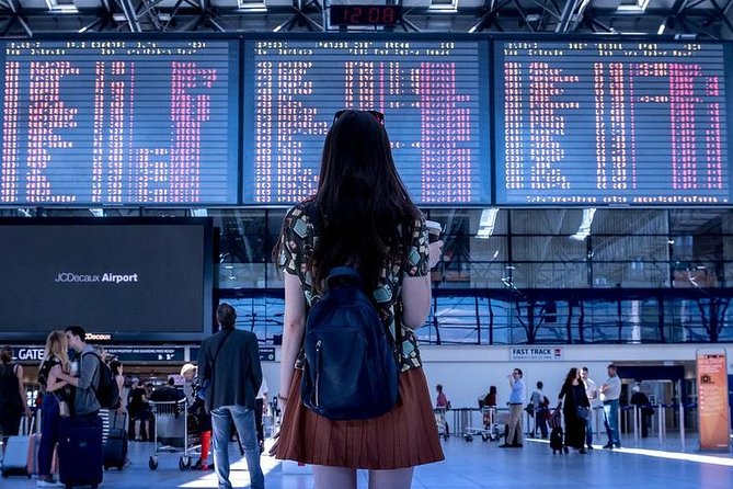 Shared Arrival Transfer: Santorini Airport to Hotel or Cruise Port - A calm start after landing at Santorini Airport