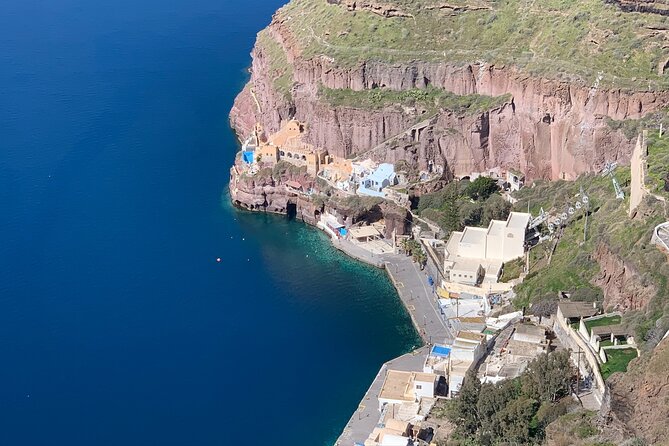 Stress-Free Santorini Shore Excursion: Private Highlights Tour - Red Beach and Perissa Black Beach