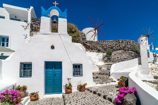 SUV Santorini Highlights Private Tour - Oia: Blue Domes and Castle Views in 45 Minutes
