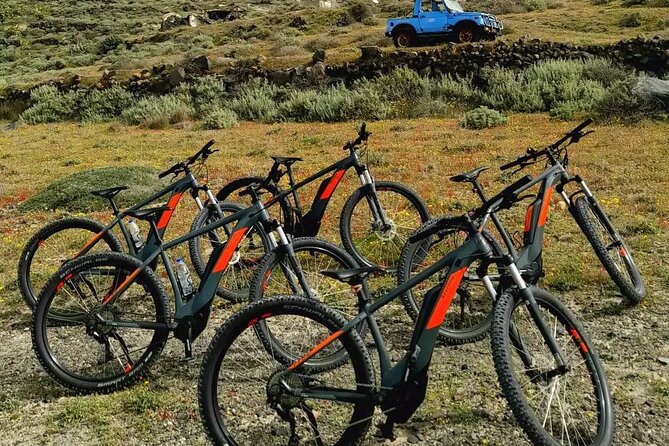 Thirassia 5-Hour eBike Tour with Lunch from Santorini - A wood-fired bakery before lunch
