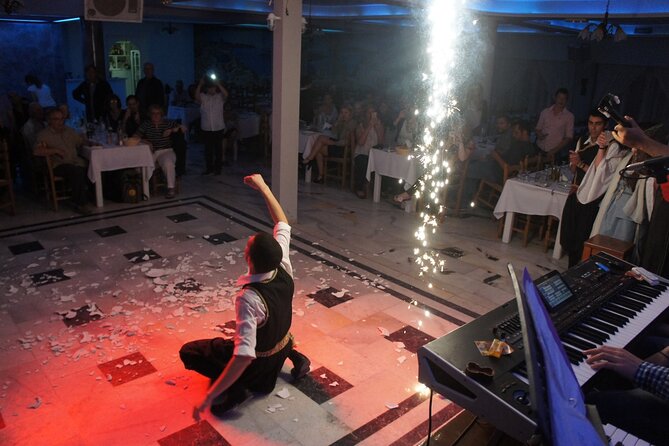 Traditional Greek Night live Music & Dinner Show in Santorini - What the Greek night feels like in Kamari