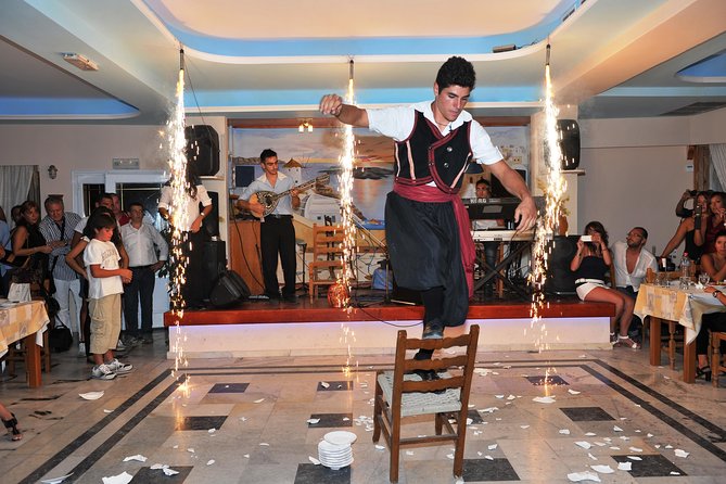 Traditional Greek Night live Music & Dinner Show in Santorini - Arriving at Dimitris Tavern